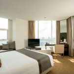 JC Kevin Sathorn Bangkok Hotel : Two Bedroom Suite & Skyline Two Bedroom Suite